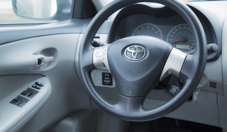 2013 Toyota Corolla full